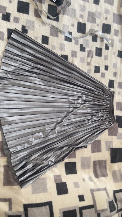 Б/у и новые вещи разбираю гардироб м л