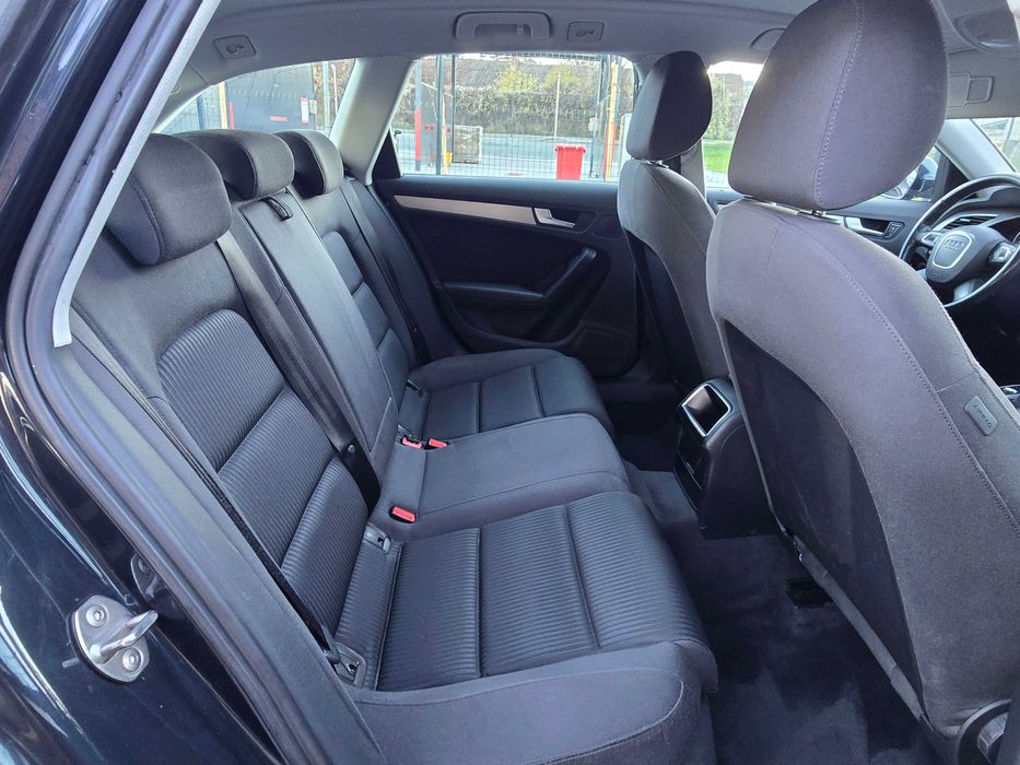 Audi A4 1.8i/6-ck./Газ.инж./Лизинг