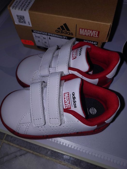 Детски обувки Adidas