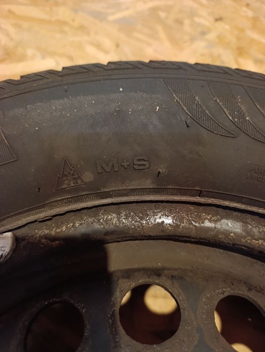 Vând roti SKODA FABIA,POLO, foarte bune M+S.