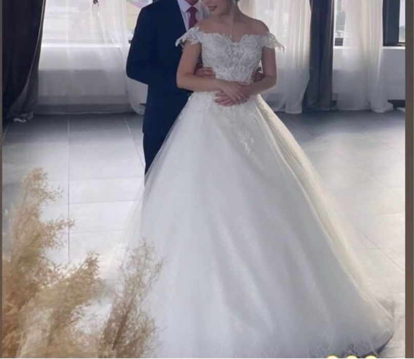 Свадебное платье б/у