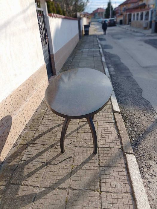 Маси и столове Теохаров