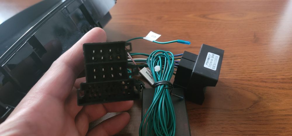 Navigatie Android 14 Universala. 4GB RAM 64GB ROM Octa-Core 1.6Ghz