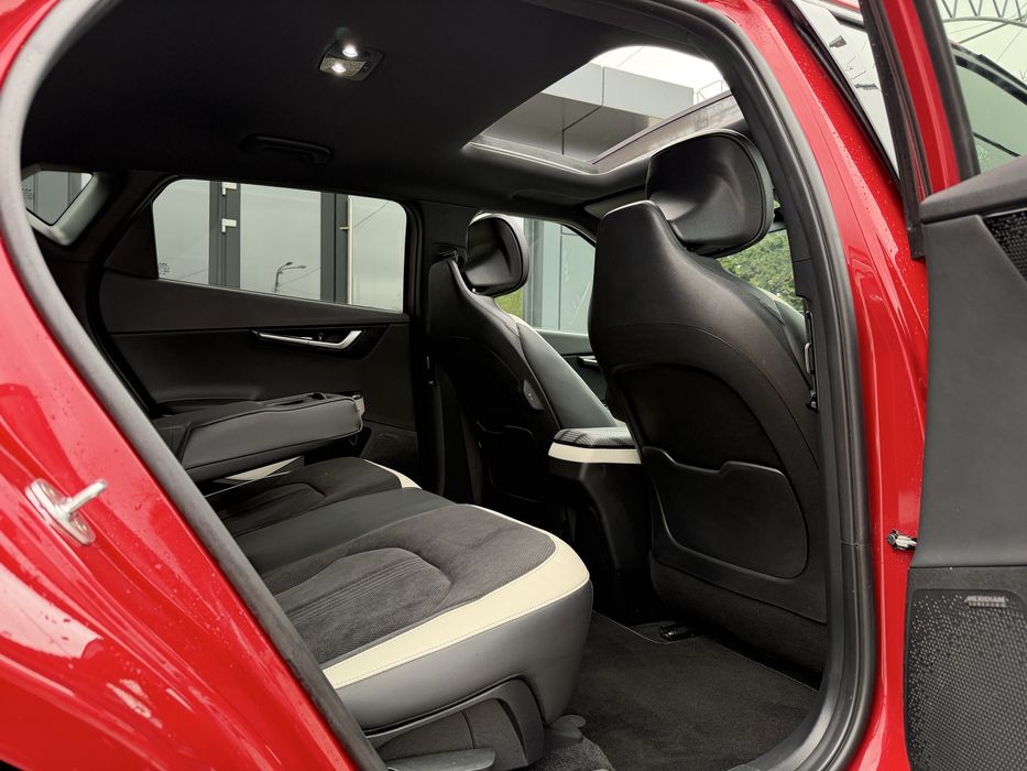 Gt-line / Long Range / 228 cp / 77.5 kwh / Tva deductibil