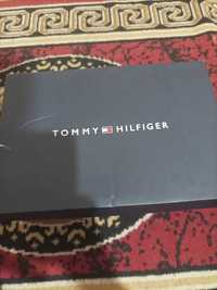 Vând adidas Tommy Hilfiger