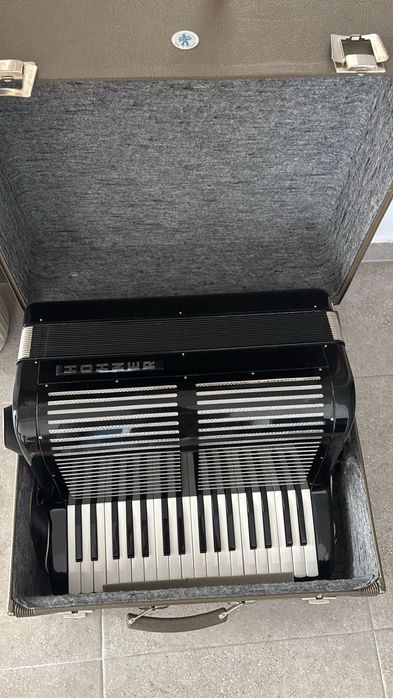 Acordeon Hohner Concero Bass