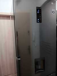 Хладилник LG с диспенсър за вода и гаранция