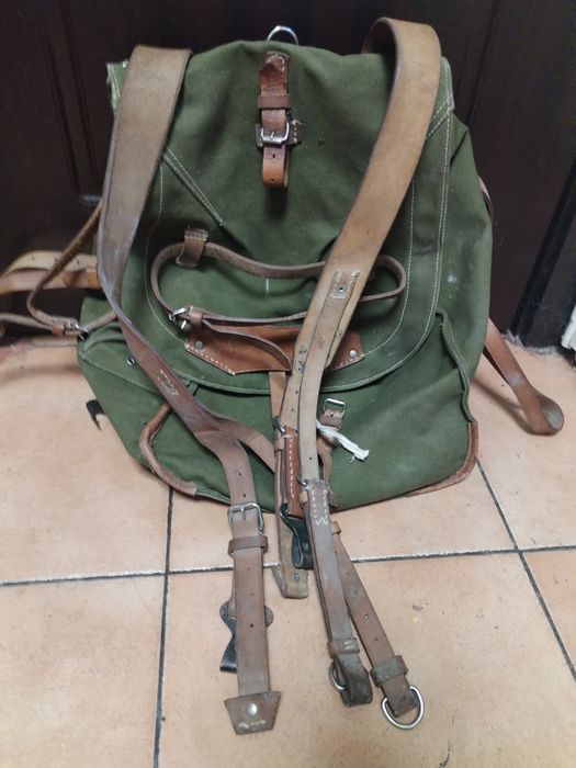 Rucsac militar/ rănită în stare foarte buna