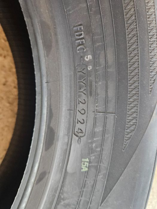 Vând patru anvelope noi yokohama