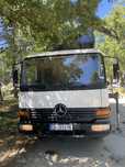 Mercedes atego тристранен самосвал с кран