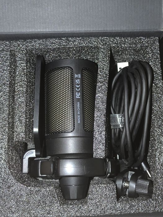 Микрофон Fifine A6V