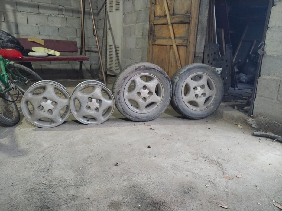 на митсубиси титанки с покрышками