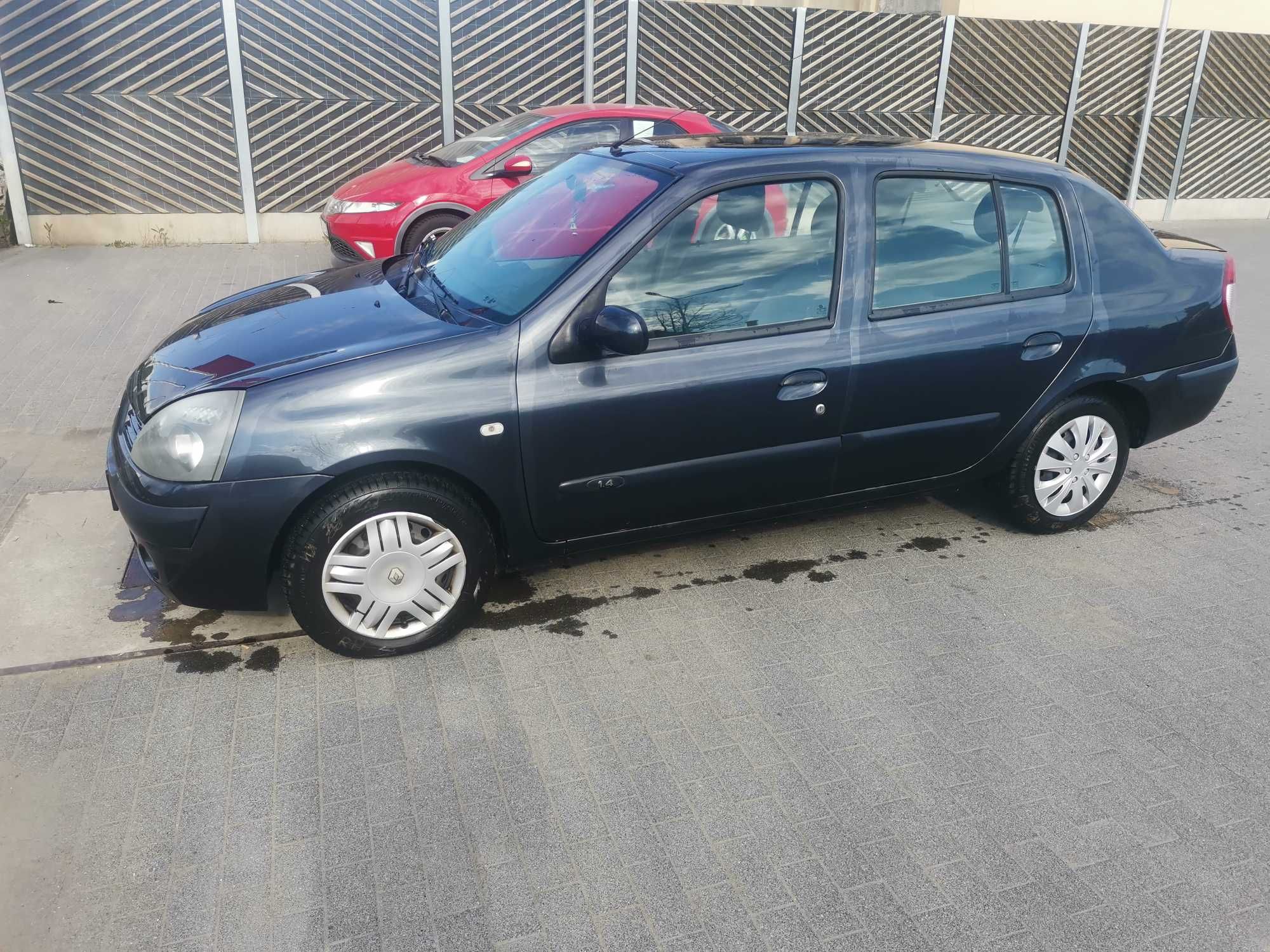 Vand Renault Clio an 2004, 142.600 km