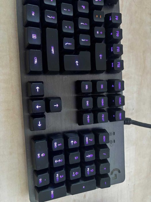 Vând set complet gaming Logitech în stare bună