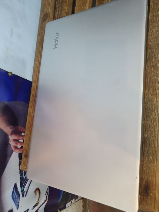 Notebook Haier  alo xolatda