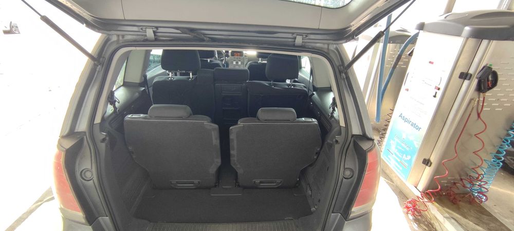 Opel Zafira B  7 Locuri