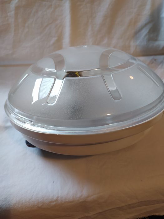 Плафон  осветл. тяло  230v-60-HZ-нов-Панцер-фенер-нов-Стъкло-Петромакс