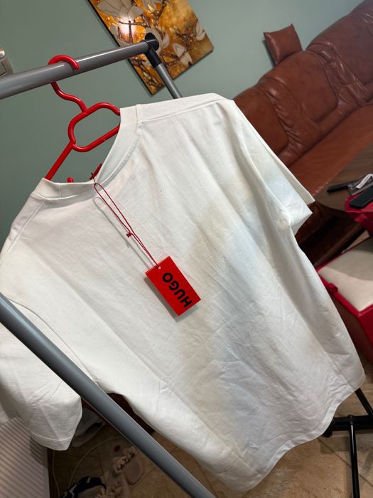 Tricou hugo nepurtat