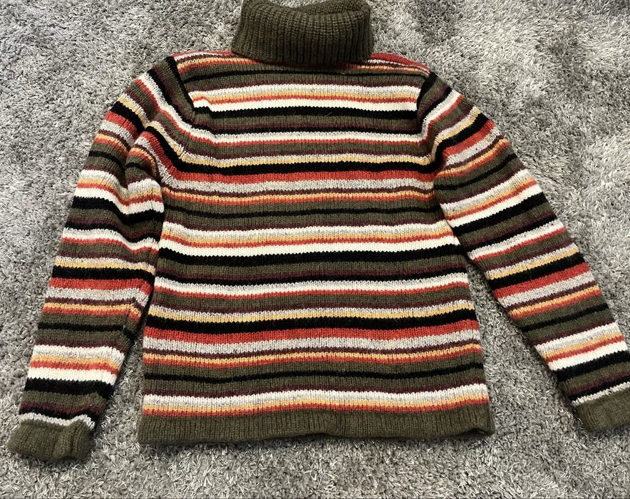 Pulover din lână colorat