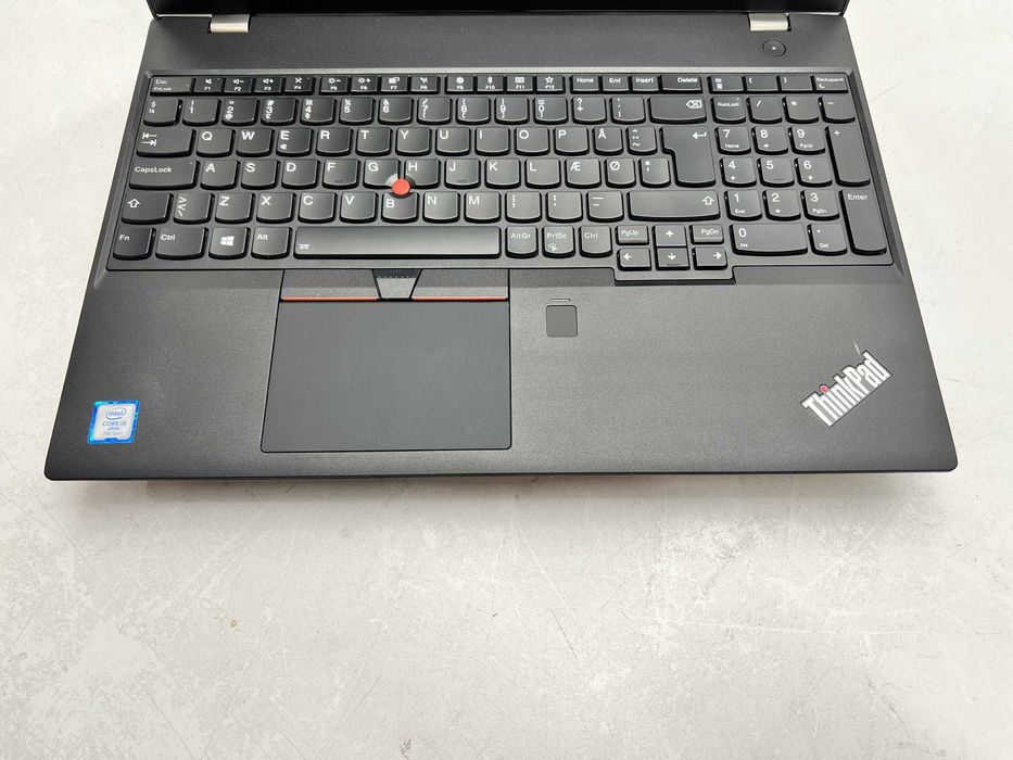 Lenovo ThinkPad T570 • i5-7300U • 16GB • 260GB • 940MX 2GB • Гаранция