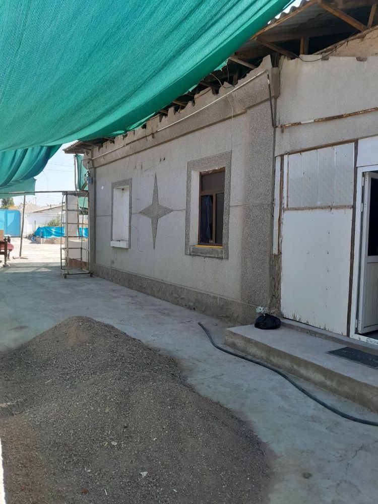 Uchastka kvartiraga beriladi jixozlari bilan tayor uy 300$