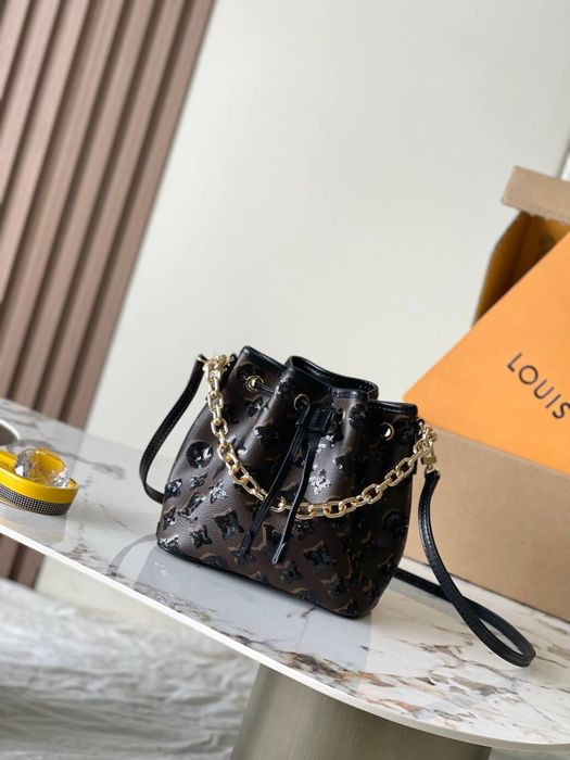 Geanta Louis Vuitton Noe BB