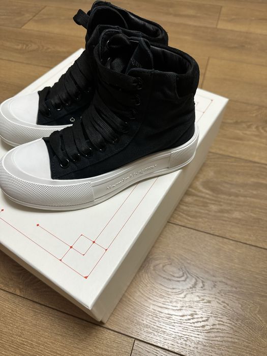 Tenesi Alexander Mcqueen