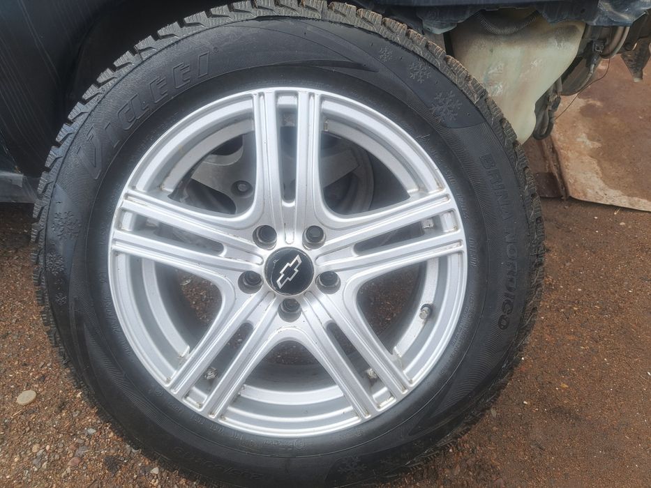 Продается колеса зимные