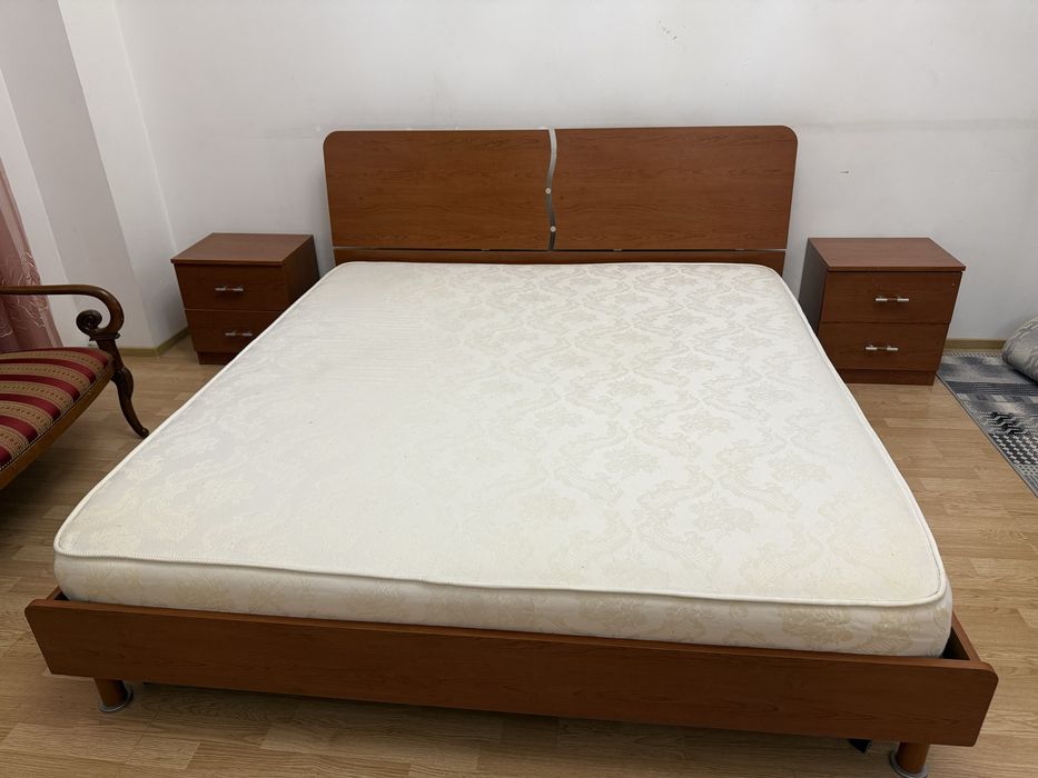 Спальный гарнитур