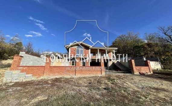 Продава се Къща в с. Нацовци, Област Велико Търново - 200 кв.м за 775 €/кв.м - Снимка #1