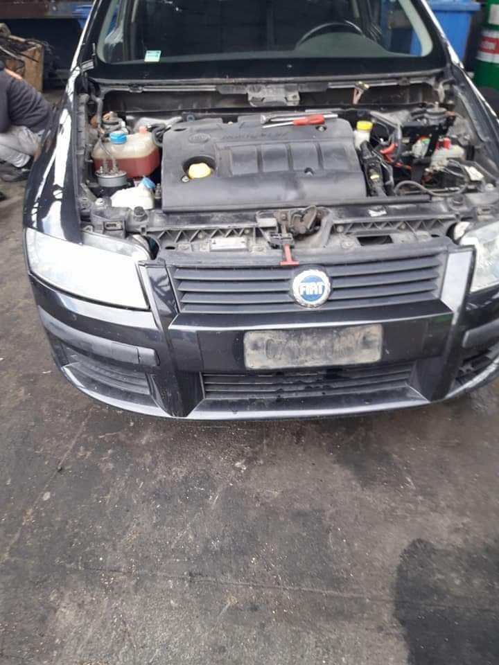 Dezmembrez Fiat Stilo 1.9 multijet  88Kw 120 Cp