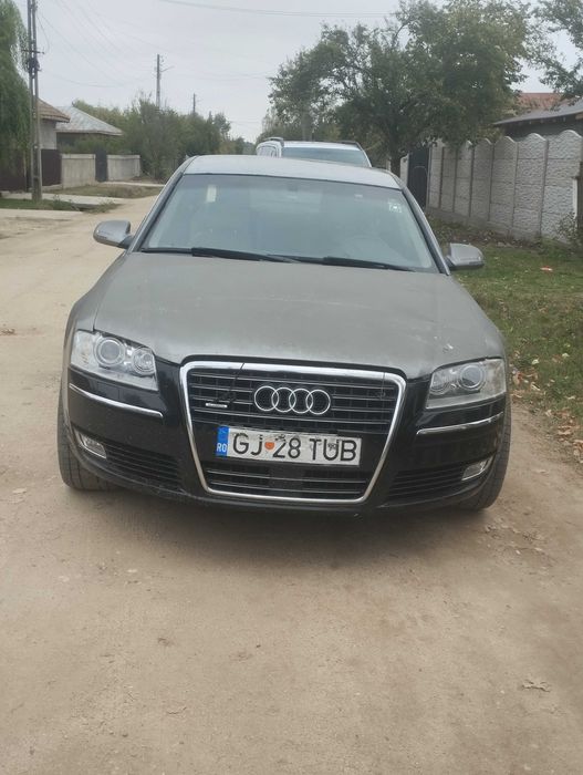 Vând sau schimb Audi a 8