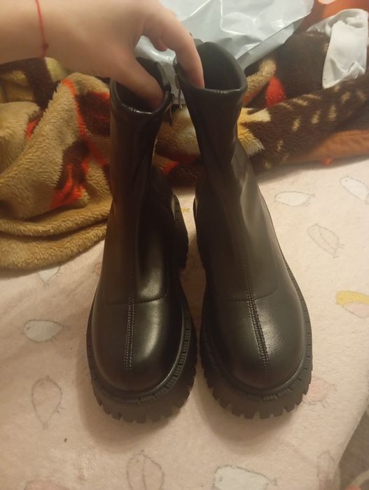 Продам ботинки Челси