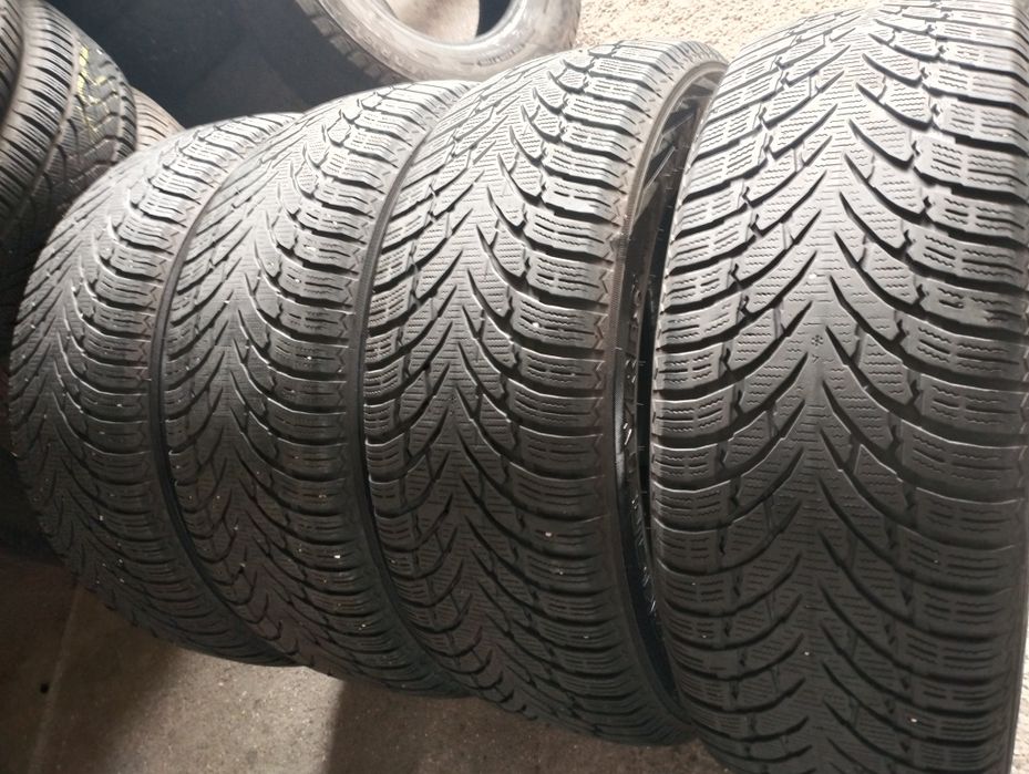 4 buc 235 60 R18 107v Nokian iarna, dot 2022
