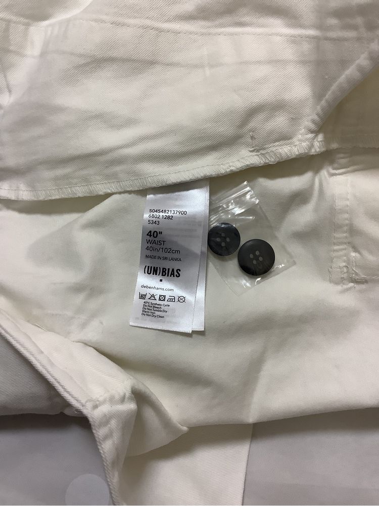 Pantaloni scurti barbati marime 40/XXL