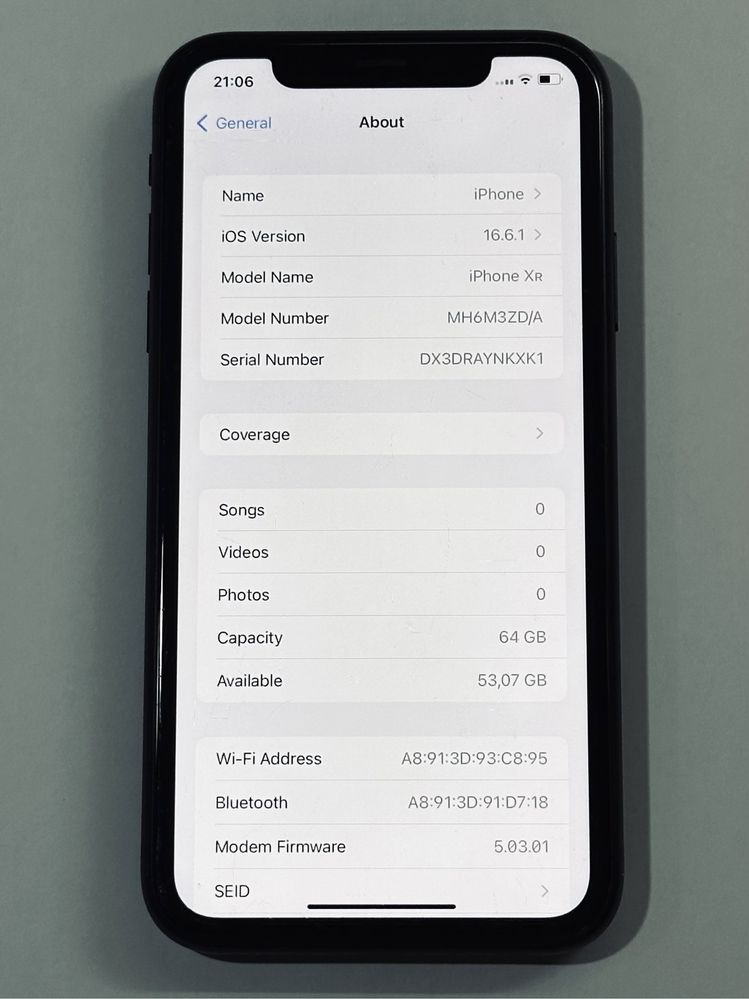 iPhone XR Black 92% battery