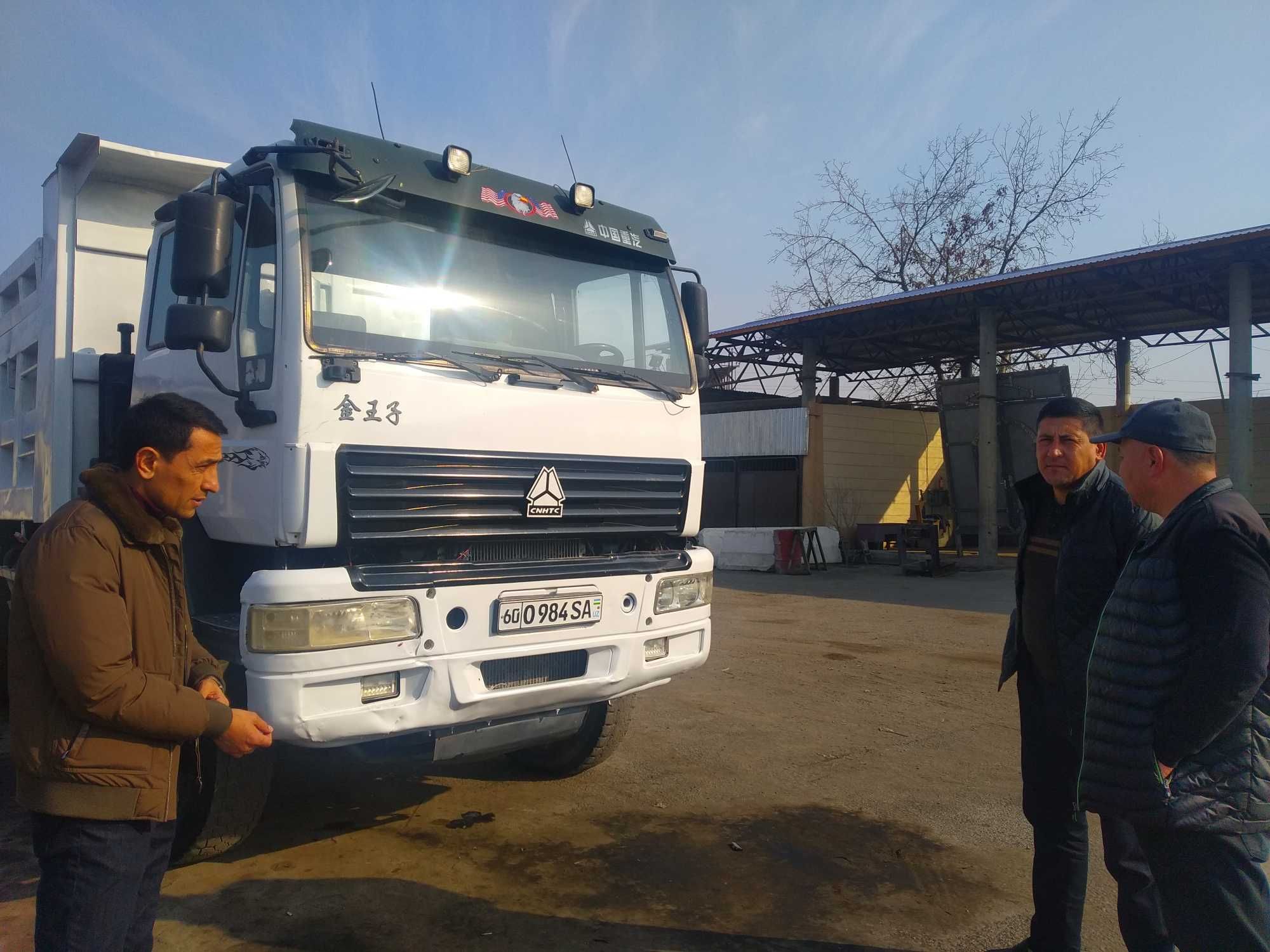 Andijon tumanida SINOTRUK rusumli yuk ozi agdaruvchi sotilmoqda