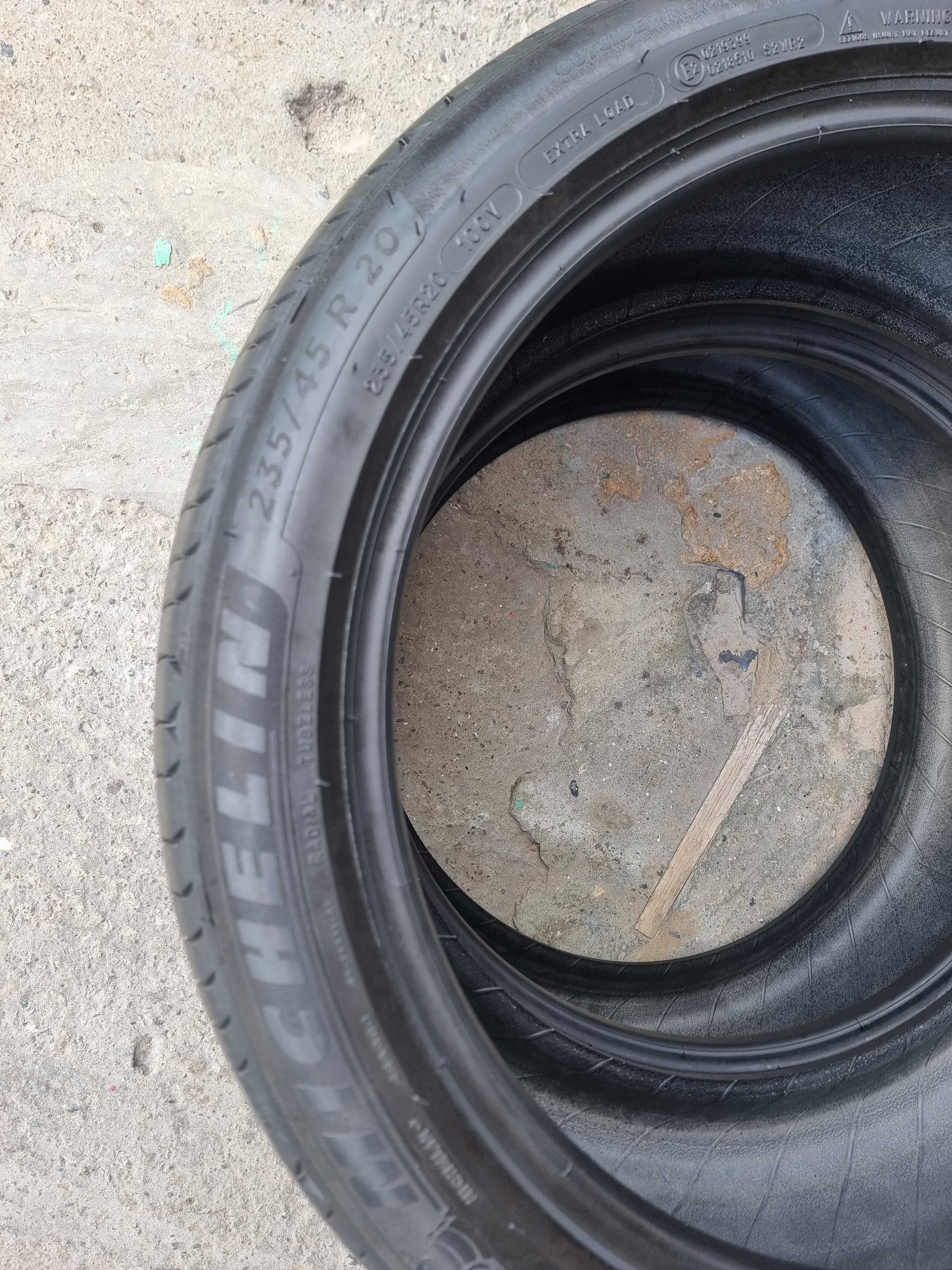 Michelin Primacy 4 235/45/20"