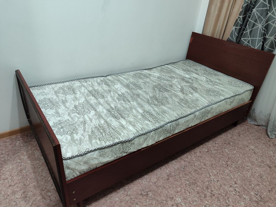 Продам кровать в хорошем состоянии