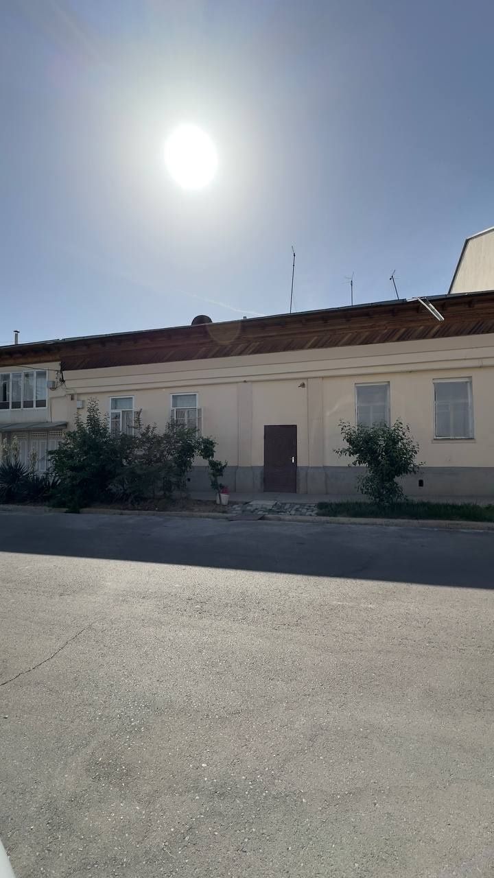Uy sotiladi 4.7 sotih