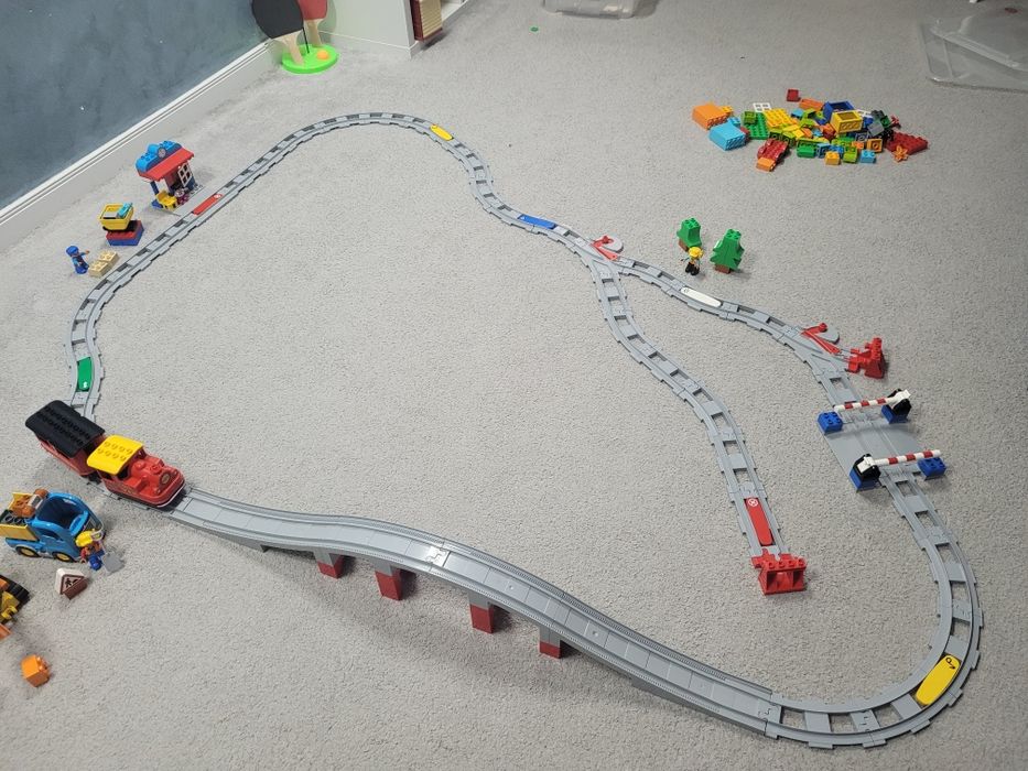 Trenul Lego Duplo