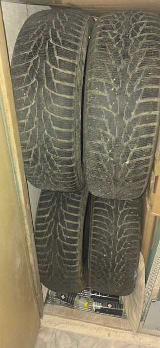 Set 4 anvelope de iarna second hand nokian