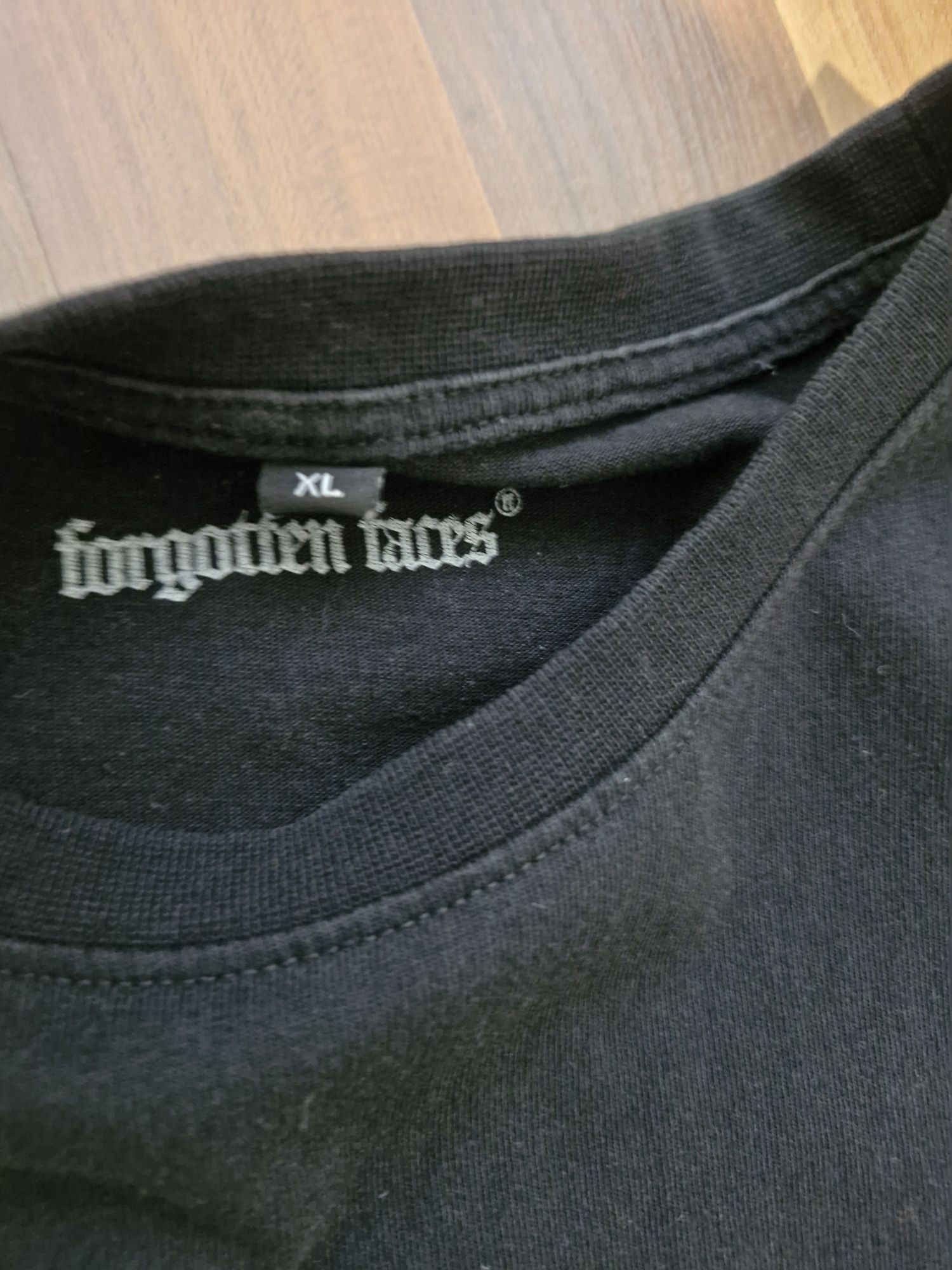Tricou forghotten faces ( nu amiri )