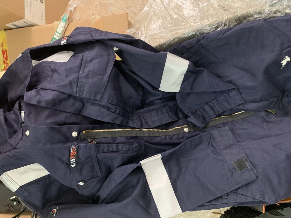 защитный огнеупорный комбез