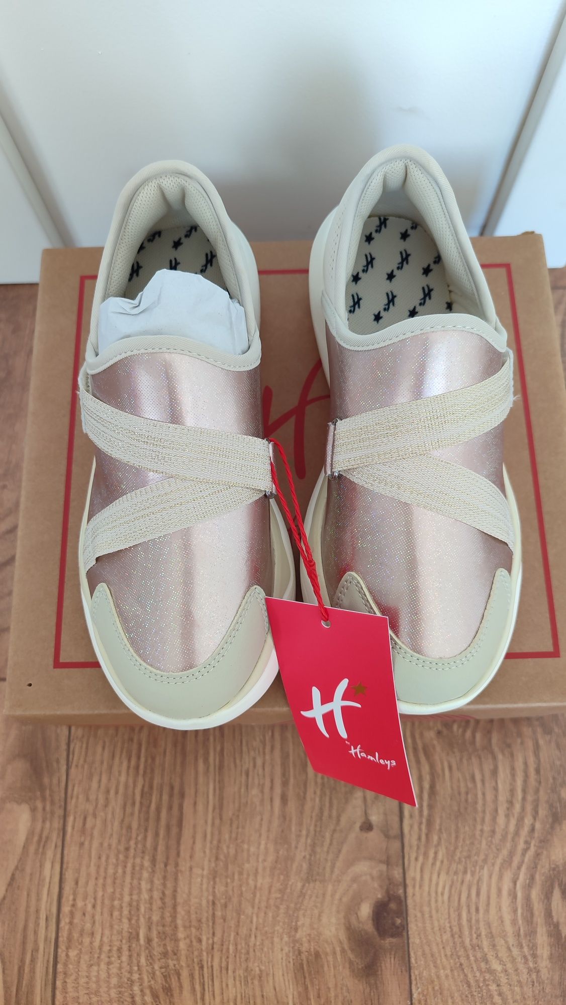 Нови H by Hamleys детски маратонки, 34 номер