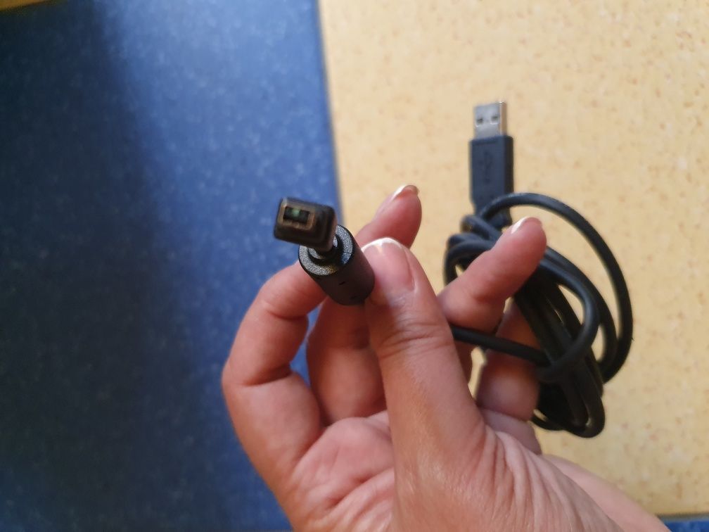 Cablu, marca Radio Shack, si cablu HDMI, nefolosit