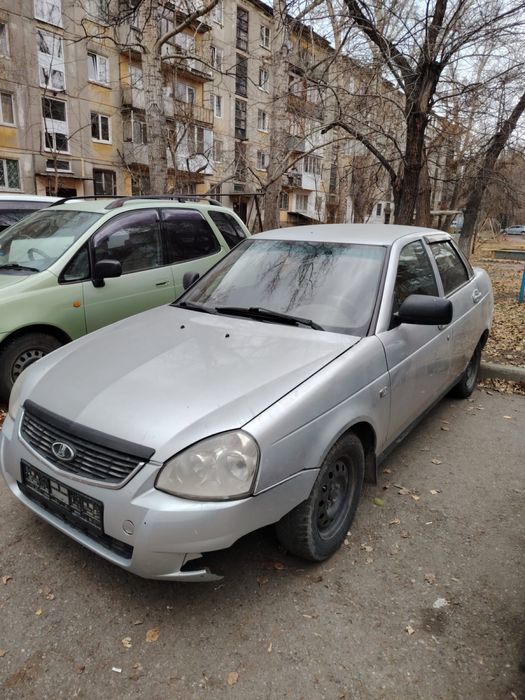 Есть приора живая но есть вложения не новая