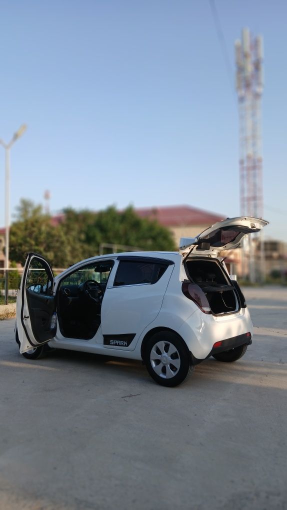 Спарк 2011 автомат