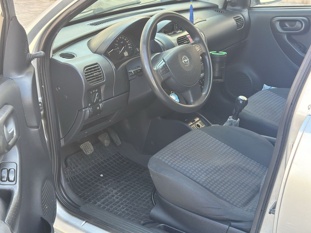 Vând opel corsa 1.3 disel