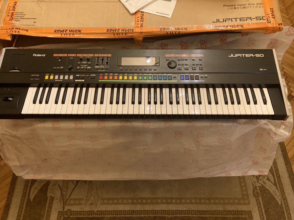 Orga Roland Jupiter 50 noua